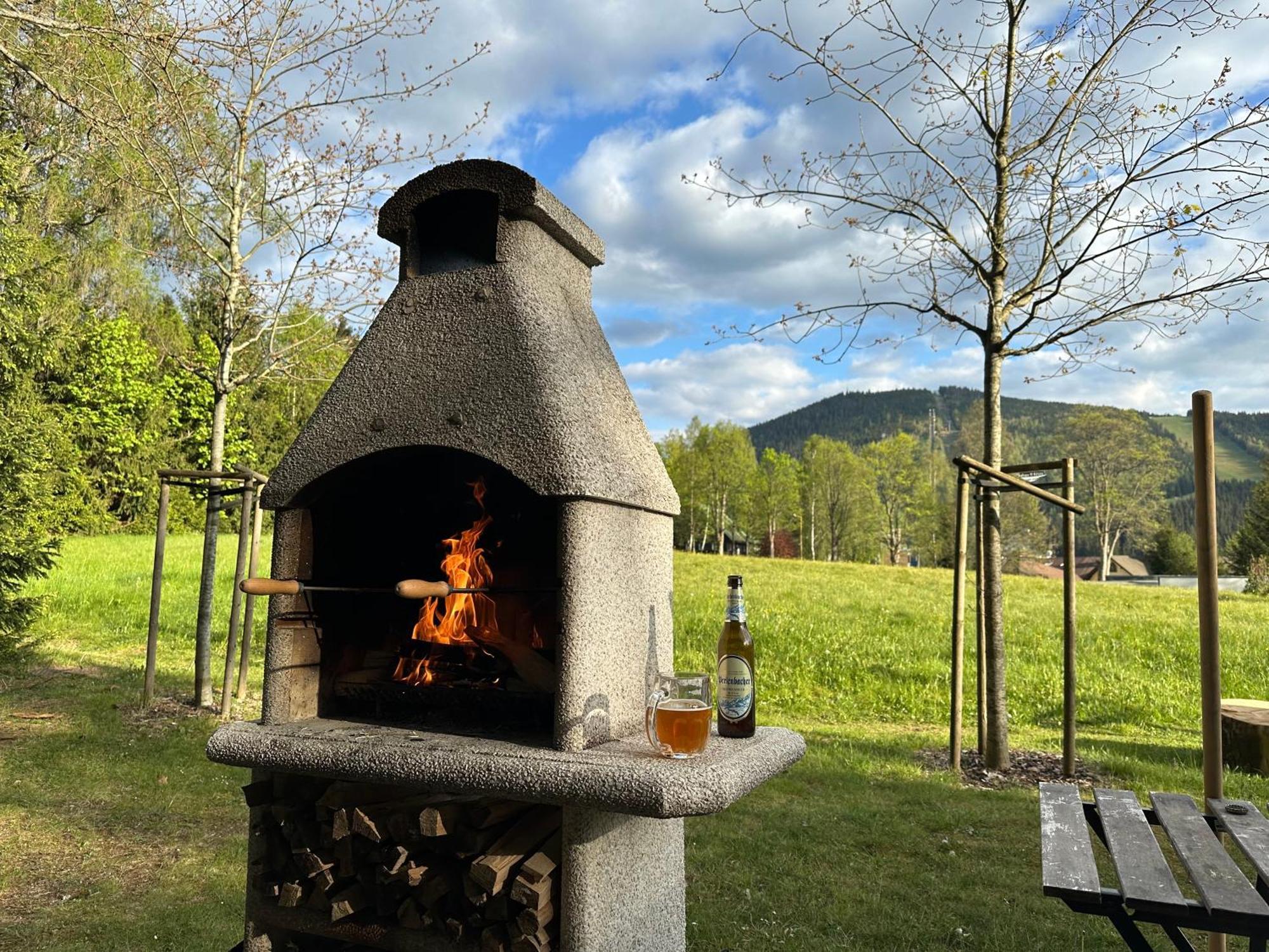 Chalupa U Krize Harrachov Luaran gambar