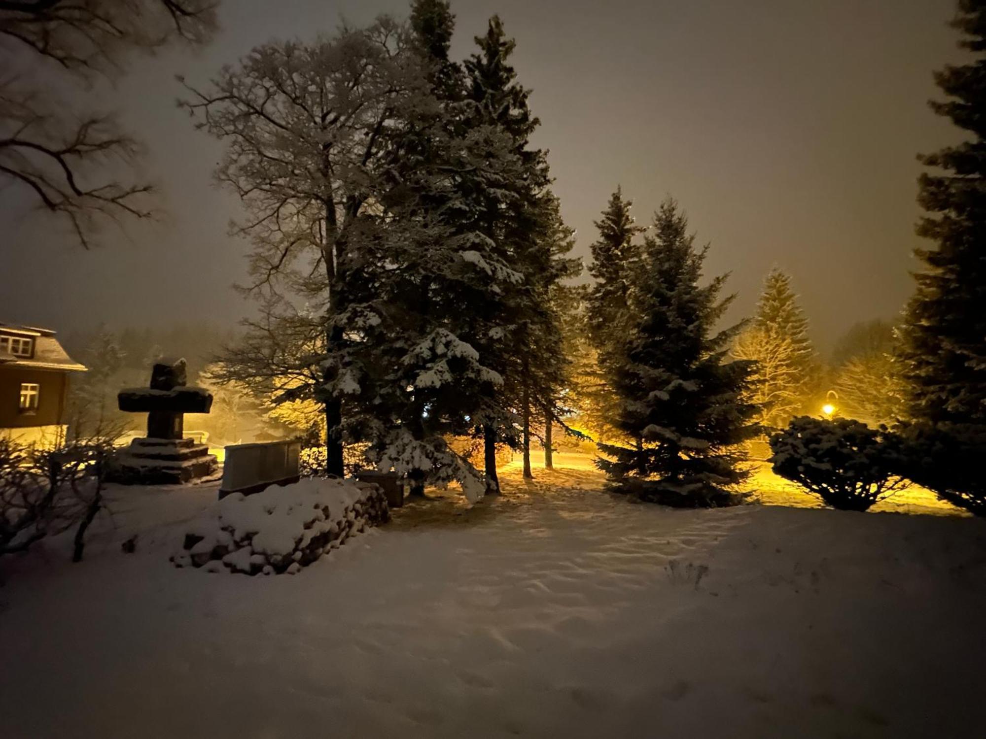 Chalupa U Krize Harrachov Luaran gambar